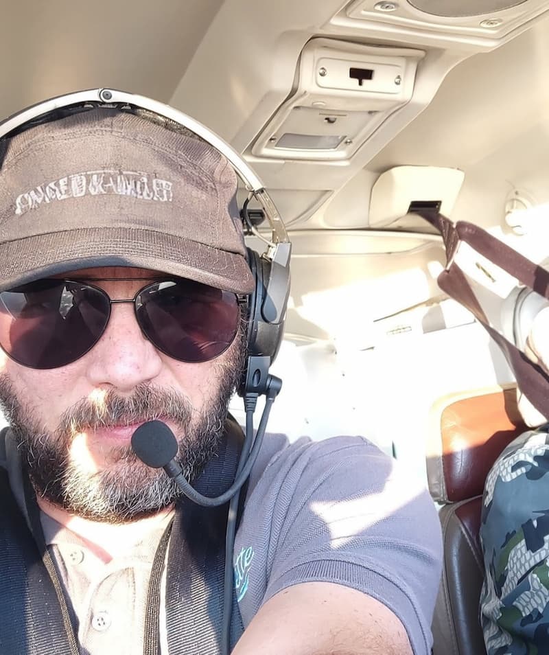 CFI flying with a student pilot flying over Portland and the Willamette valley and landing in Aurora. 